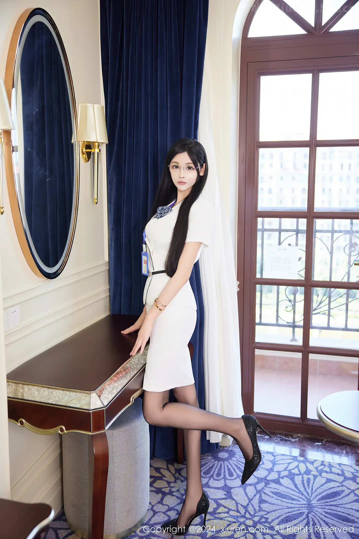 图片[3]-[XiuRen秀人网] VOL.9049 模特智恩baby私房性感黑色内衣配黑丝吊袜秀丰腴美臀诱惑写真70P-秀人网官方网站